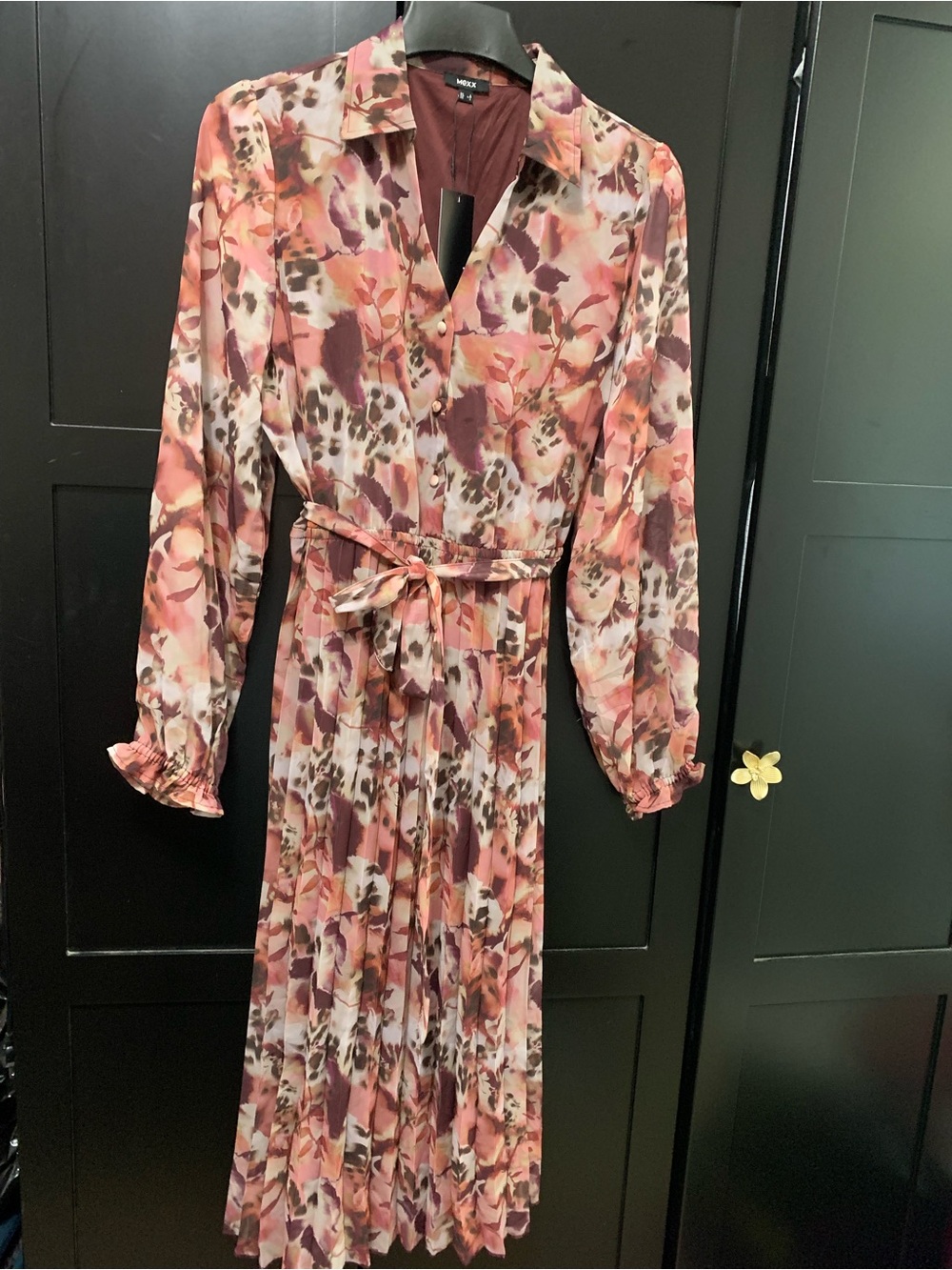 Mexx Floral Long-Sleeve Pleated Shirt Dress Pink Burgundy fall soft feminine